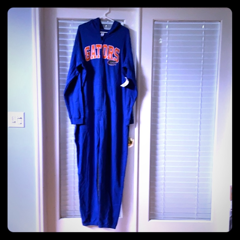 Men’s gator pajamas (onesie) size XXL